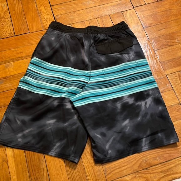 TWO Pacific Scene Men’s Lined Swim Trunks - Picture 12 of 16